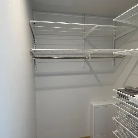 Turun Herman アパート